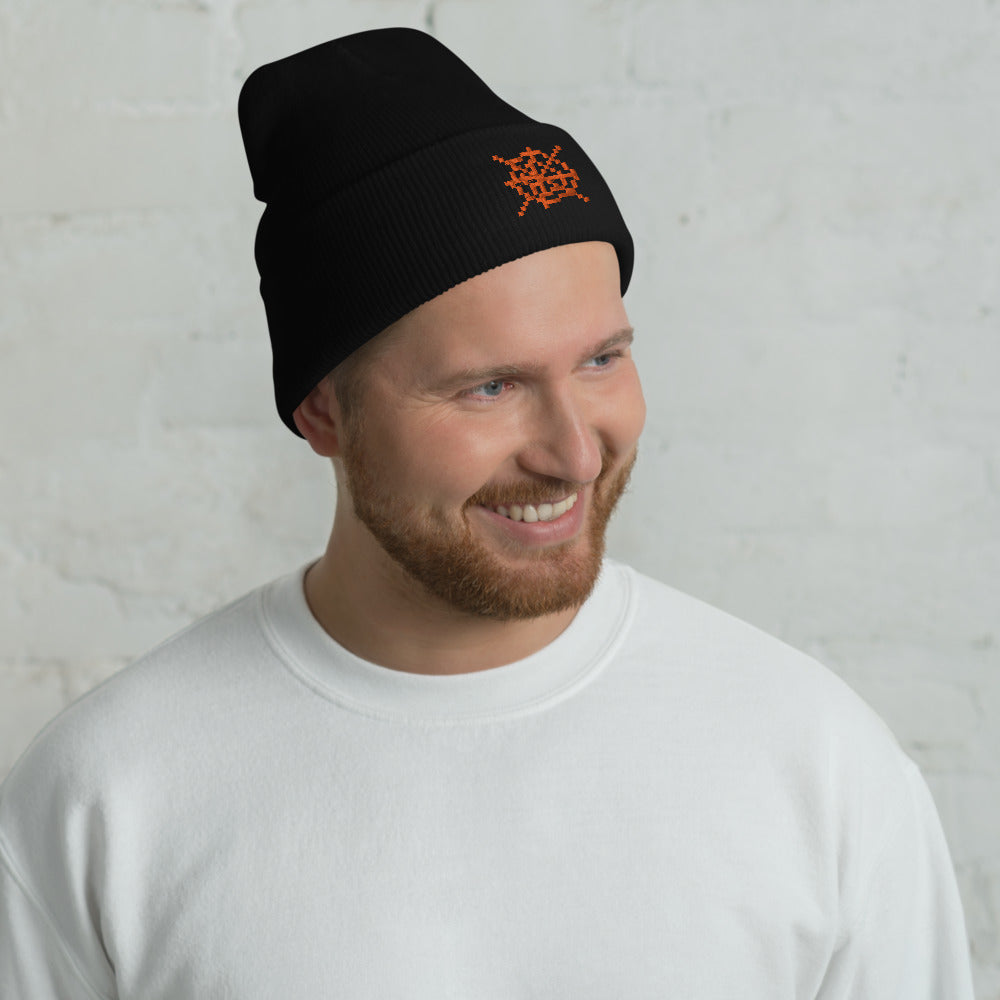 Alternative view of Minecraft Spider Web Beanie